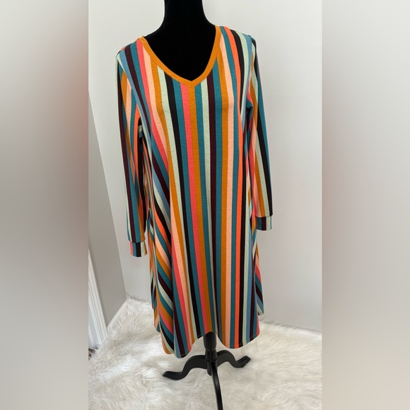 LulaRoe Emily Dress - Picture 1 of 6